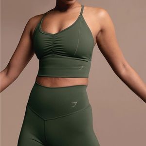Gymshark Elevate Set Moss Olive Small